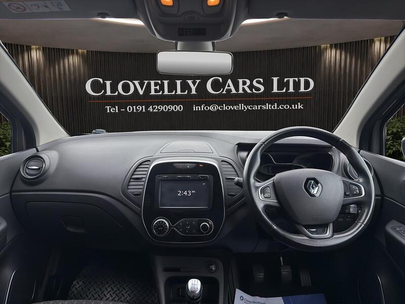 Renault Captur view 4
