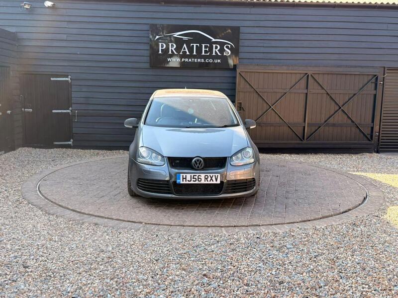 Volkswagen Golf view 4