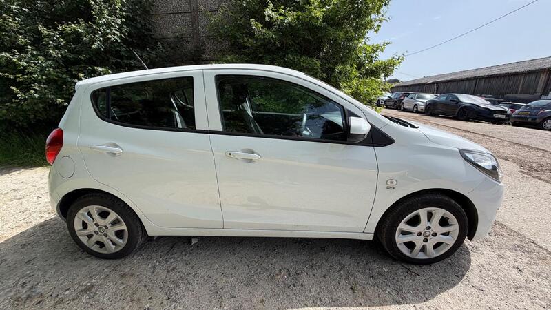 2017 Vauxhall Viva — photo 7