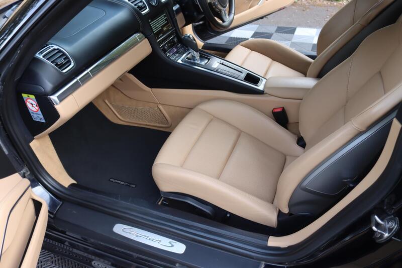 Porsche Cayman view 6