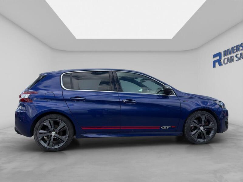 Peugeot 308 view 3