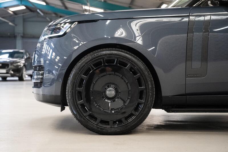 Land Rover Range Rover view 7
