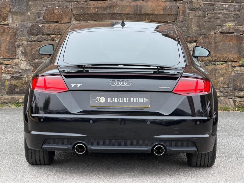 Audi TT view 6