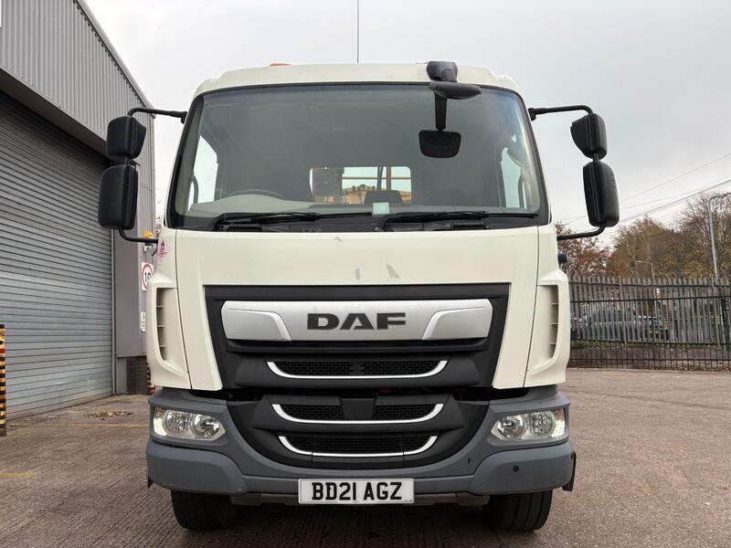 DAF LF 230 18T Hot Box (Twin)