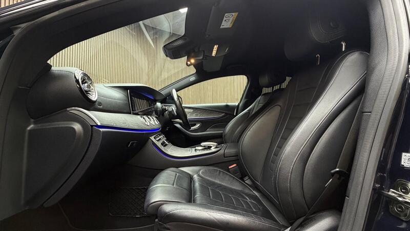 Mercedes-Benz Mercedes-Benz CLS view 3