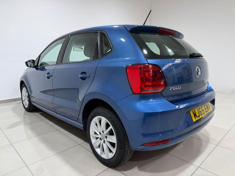 Volkswagen Polo view 6