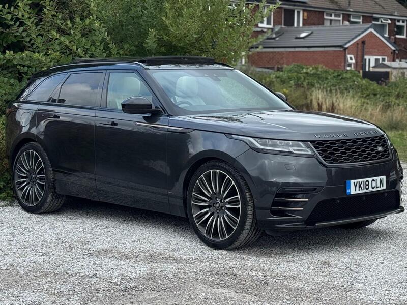 Land Rover Range Rover Velar view 3