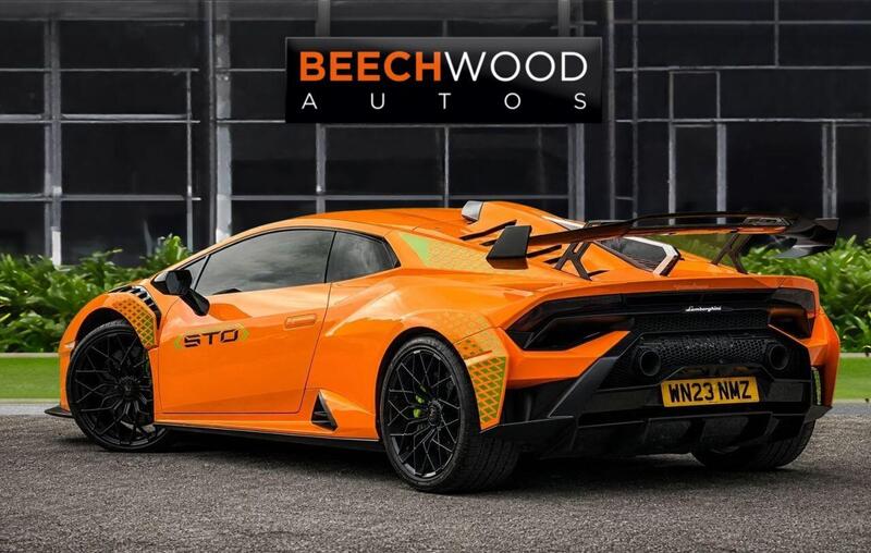 Lamborghini Huracan view 4