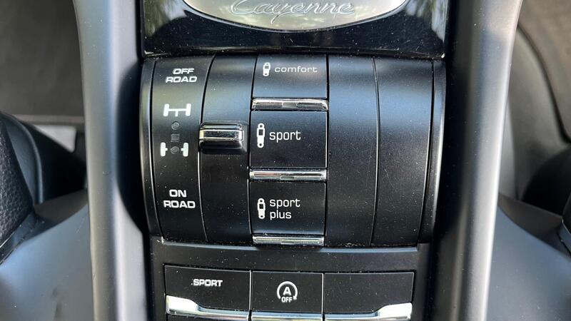 2015 Porsche Cayenne — photo 44