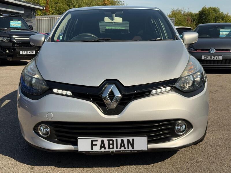 Renault Clio view 4