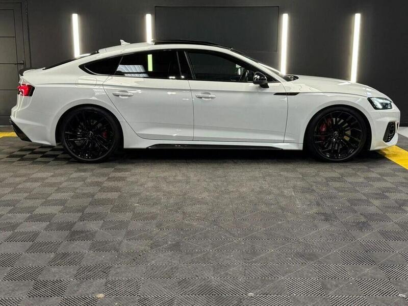 Audi Audi RS5 view 5