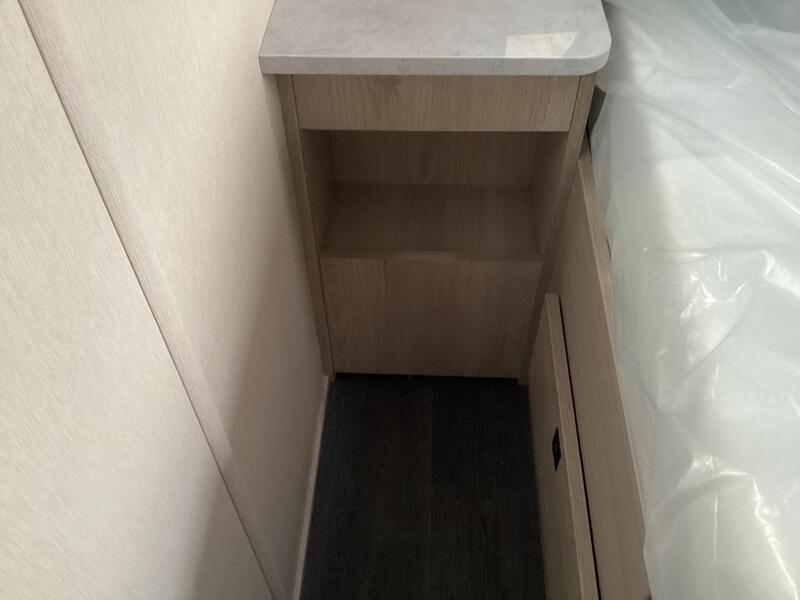 Auto-Trail Expedition C71 — image 25