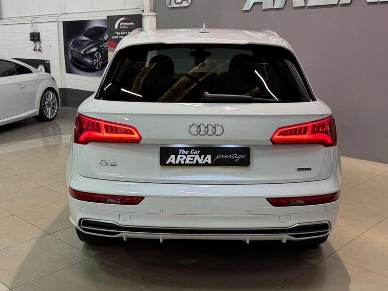 Audi Q5 view 6