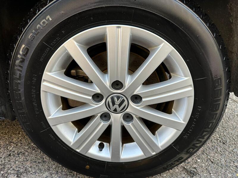 Volkswagen Golf view 22