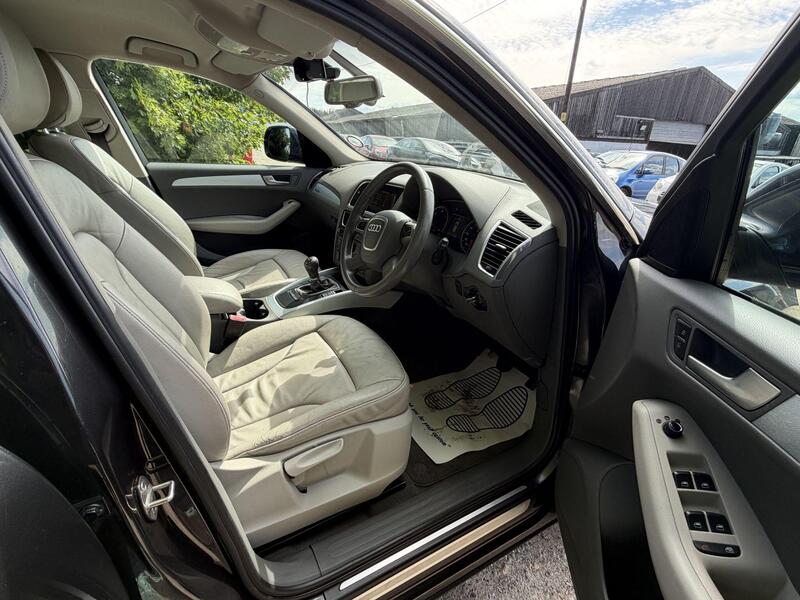 2011 Audi Q5 — photo 11