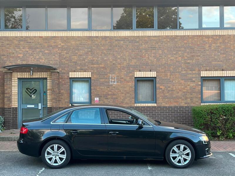Audi A4 view 6