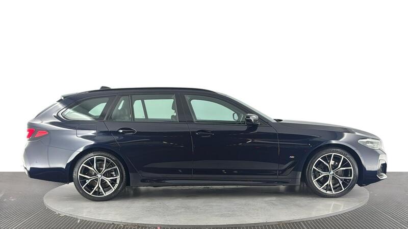 BMW 5 Series view 3