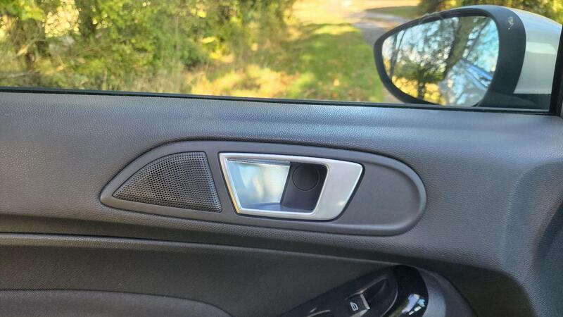 2015 Ford Fiesta — photo 50