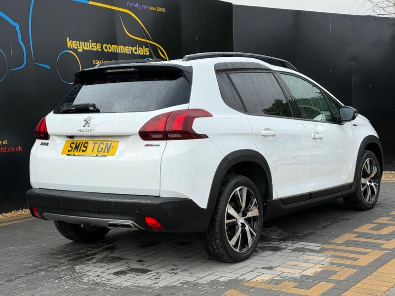 Peugeot 2008 view 5