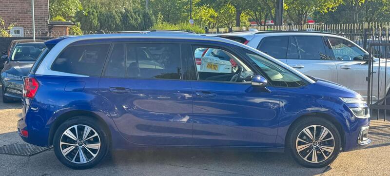 Citroen Grand C4 Spacetourer view 6