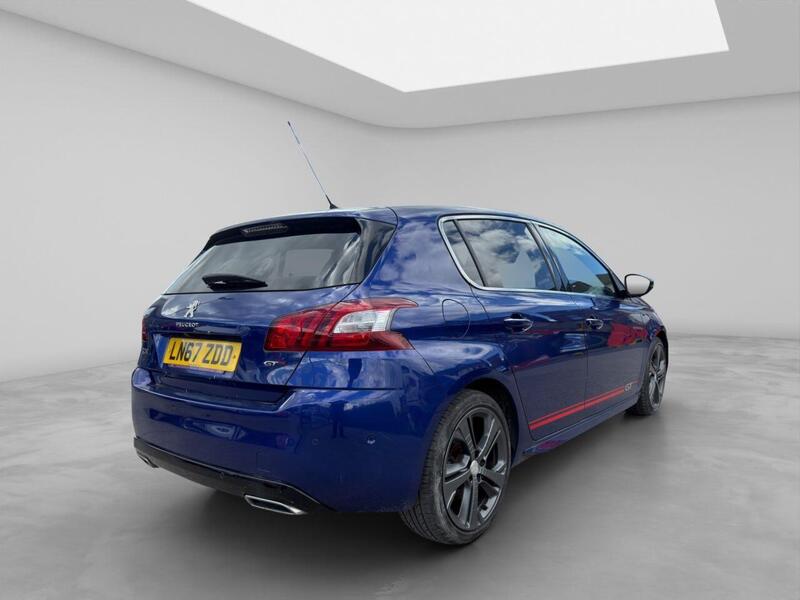 Peugeot 308 view 4