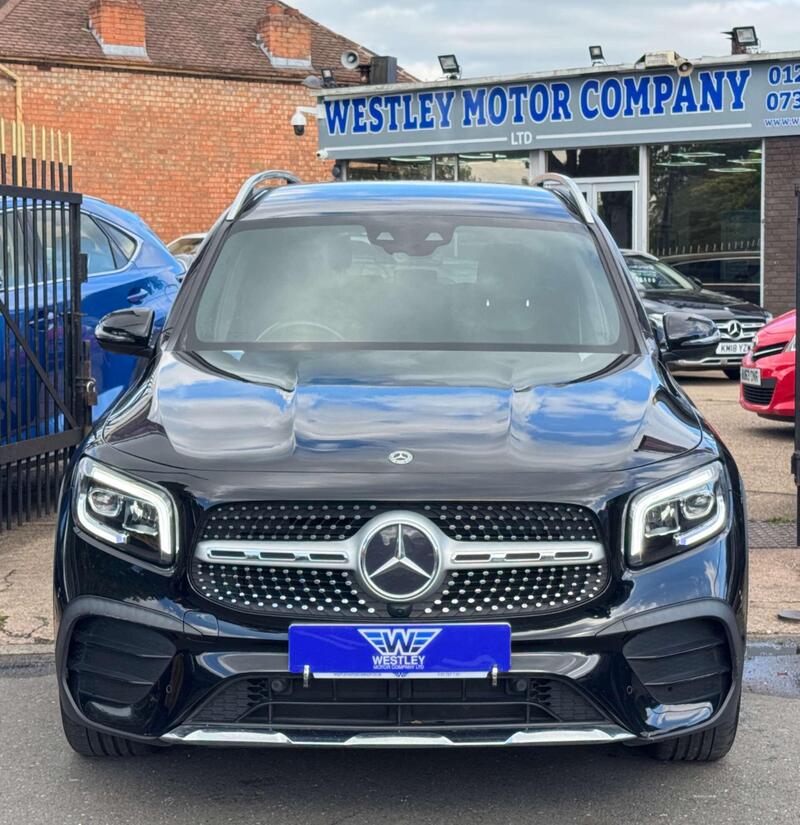 Mercedes-Benz Mercedes-Benz GLB view 4