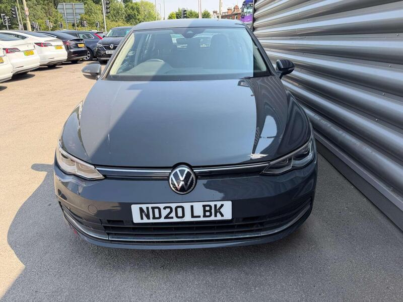 Volkswagen Golf view 4