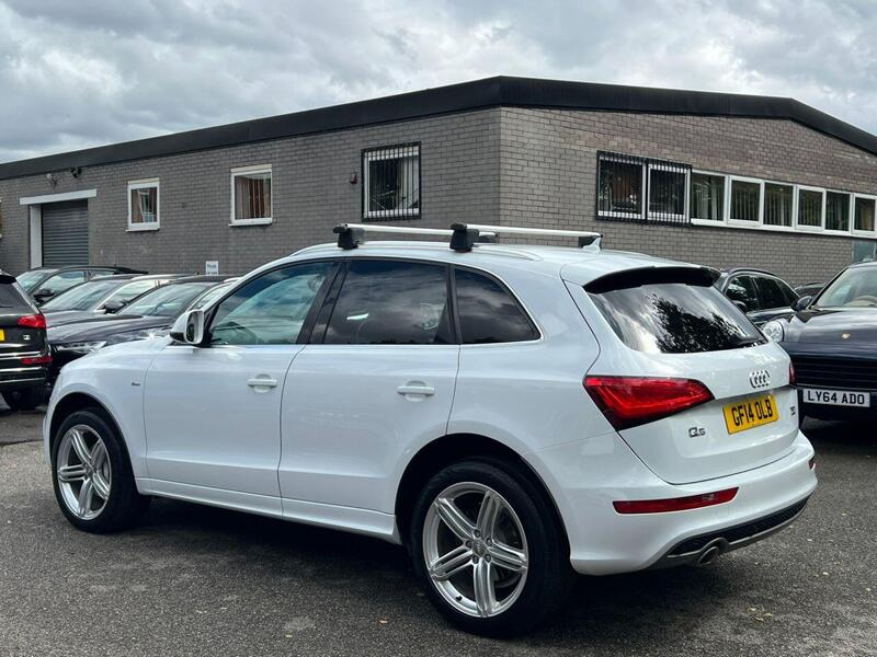 Audi Audi Q5 view 4