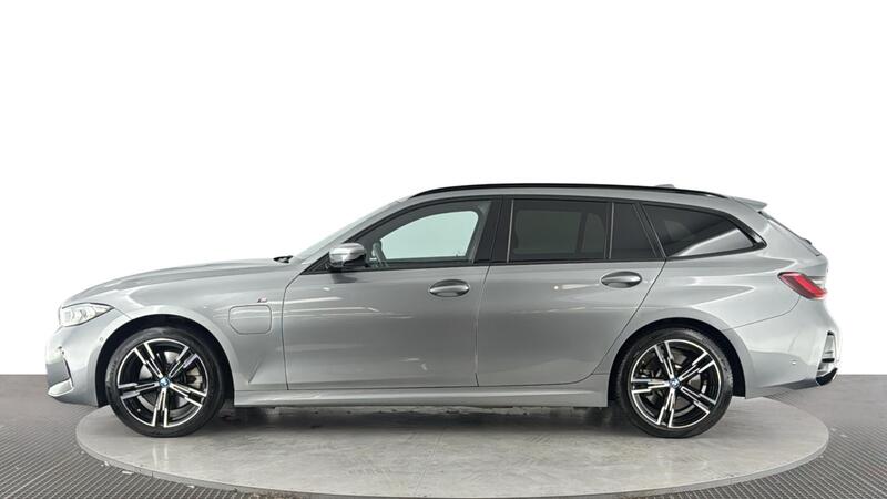 BMW 3 Series view 7