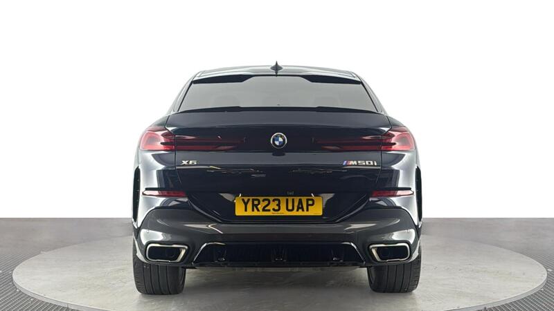 BMW X6 view 5