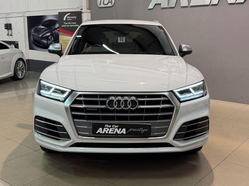 Audi Q5 view 3