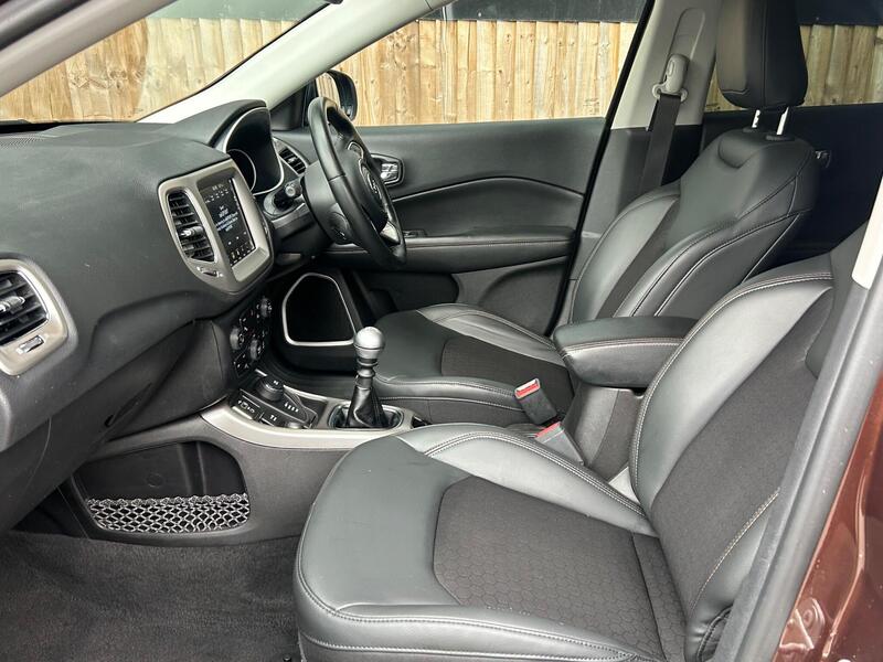 Jeep Compass view 4