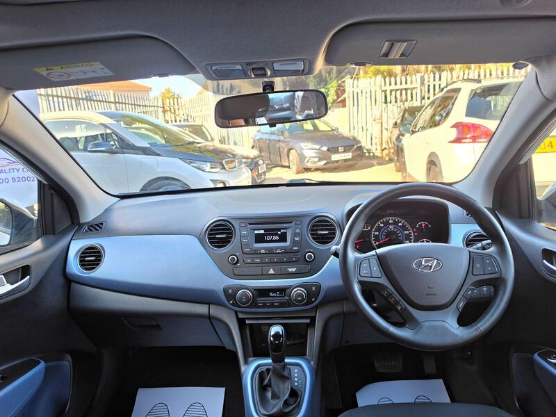 Hyundai i10 1.2 Premium SE Auto Euro 6 5dr thumbnail 25