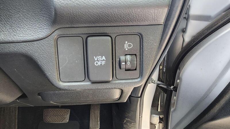 2008 Honda FR-V — photo 26