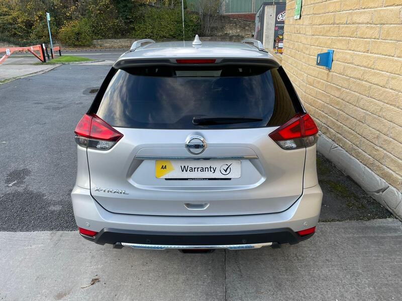 Nissan X Trail view 4