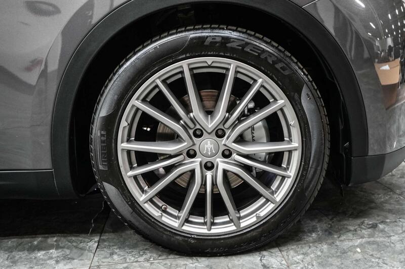 Maserati Levante view 7
