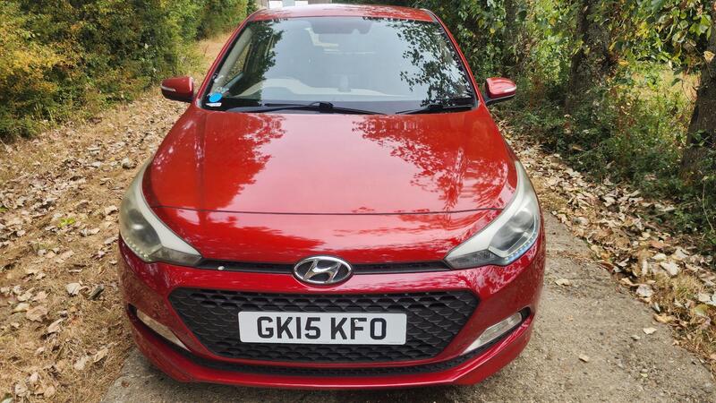 2015 Hyundai i20 — photo 2