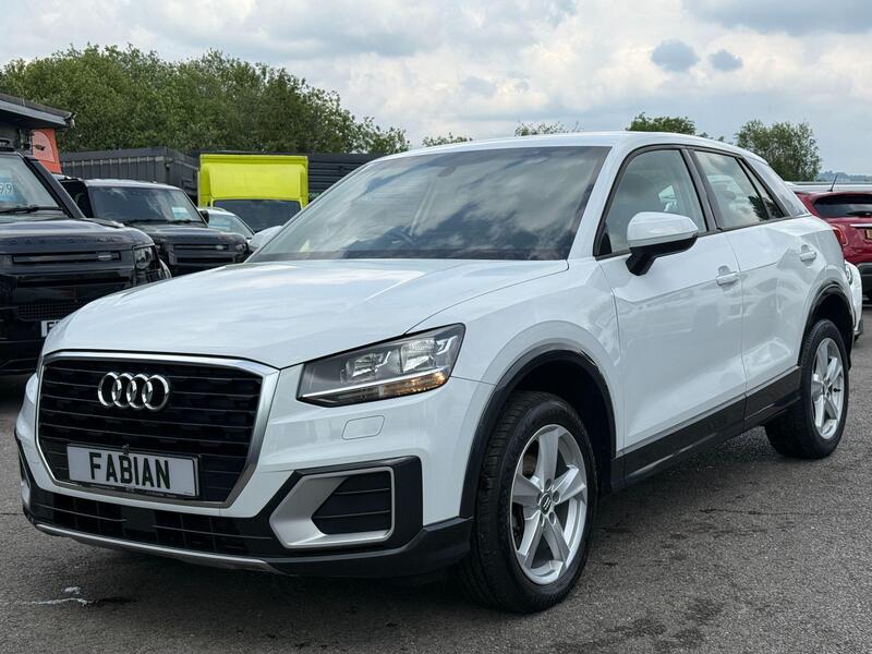 Audi Q2 view 3