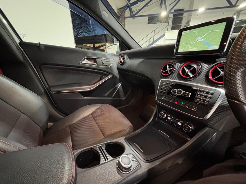 A2f708d9f6c6464aa3fda1398eeed77e