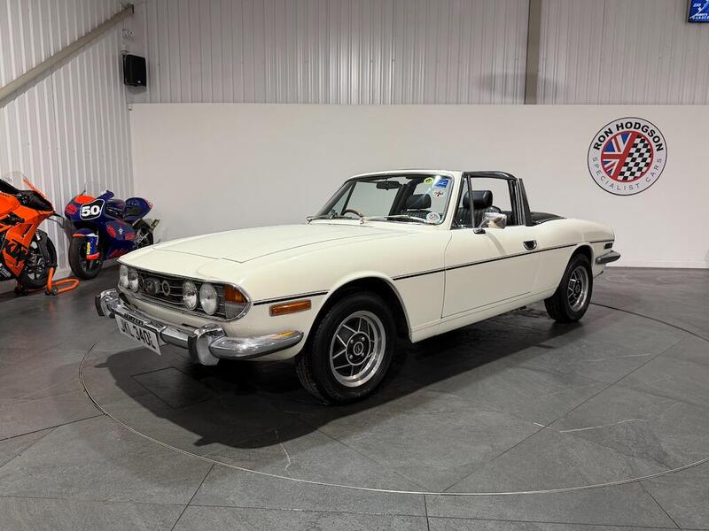 Triumph Stag view 2