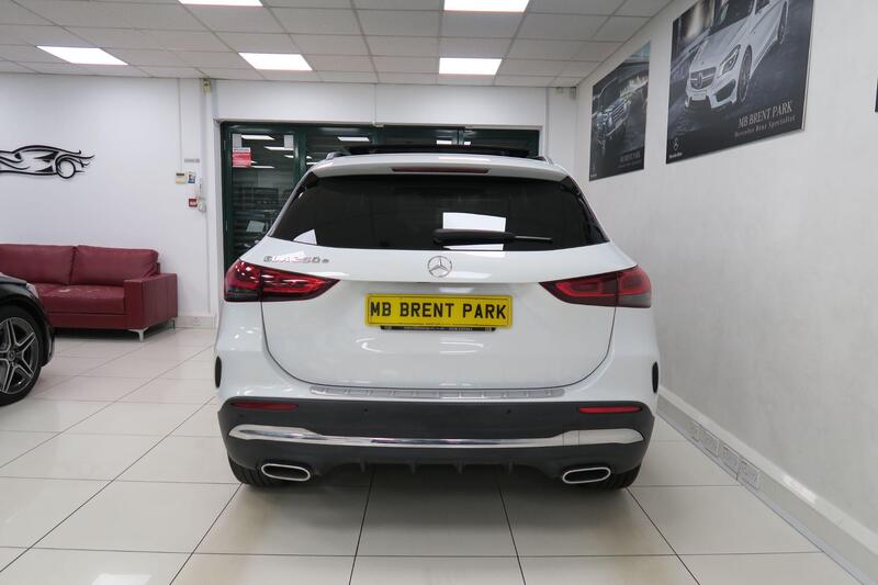 Mercedes-Benz Gla view 5