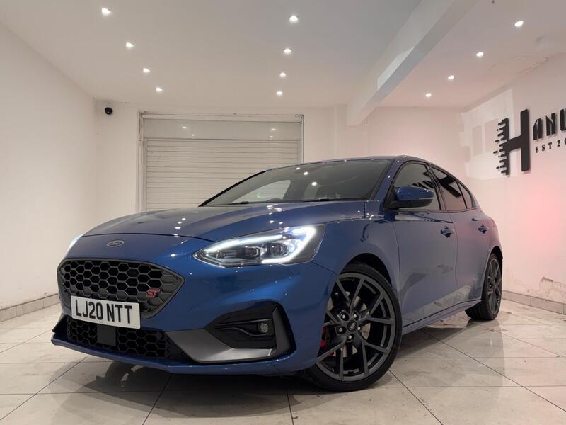 Ford Focus view 3