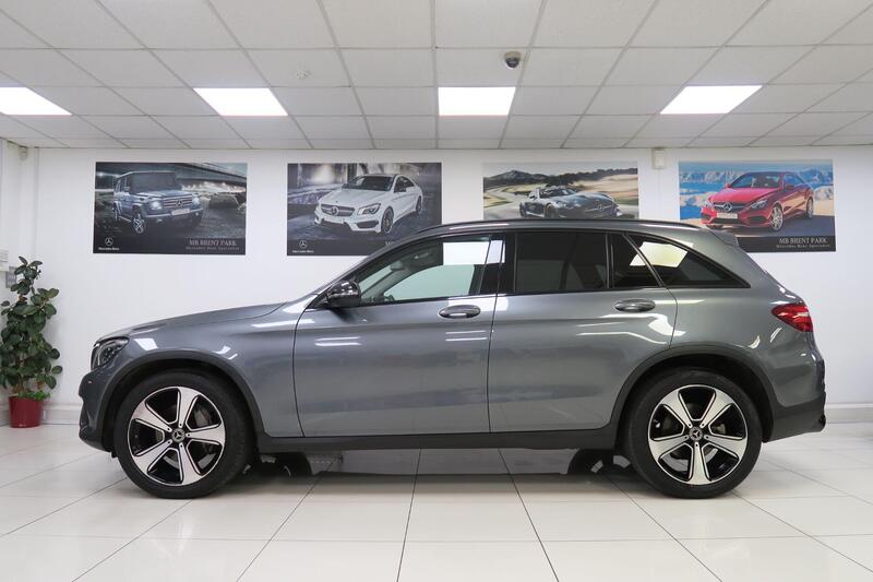 Mercedes-Benz GLC view 3