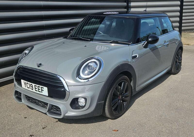 Mini Hatch view 4