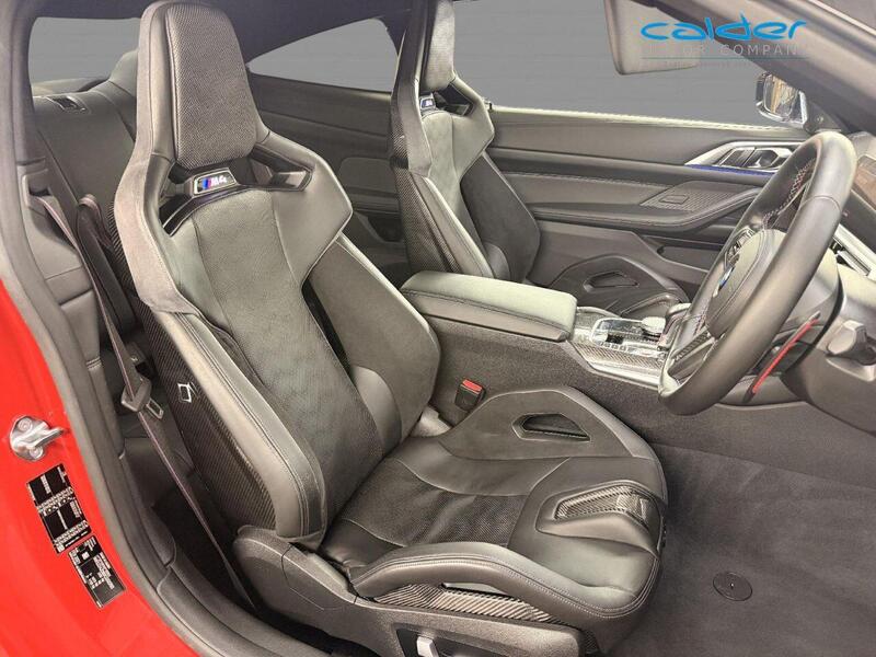 BMW M4 view 4