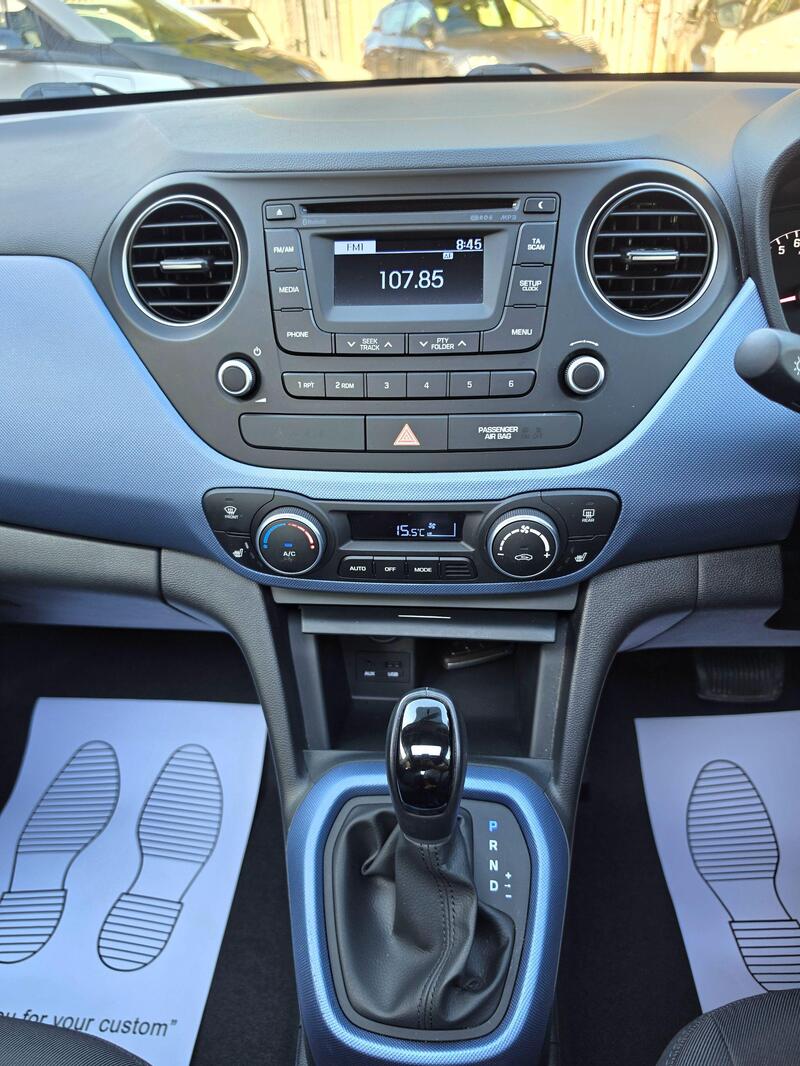 Hyundai i10 1.2 Premium SE Auto Euro 6 5dr thumbnail 24