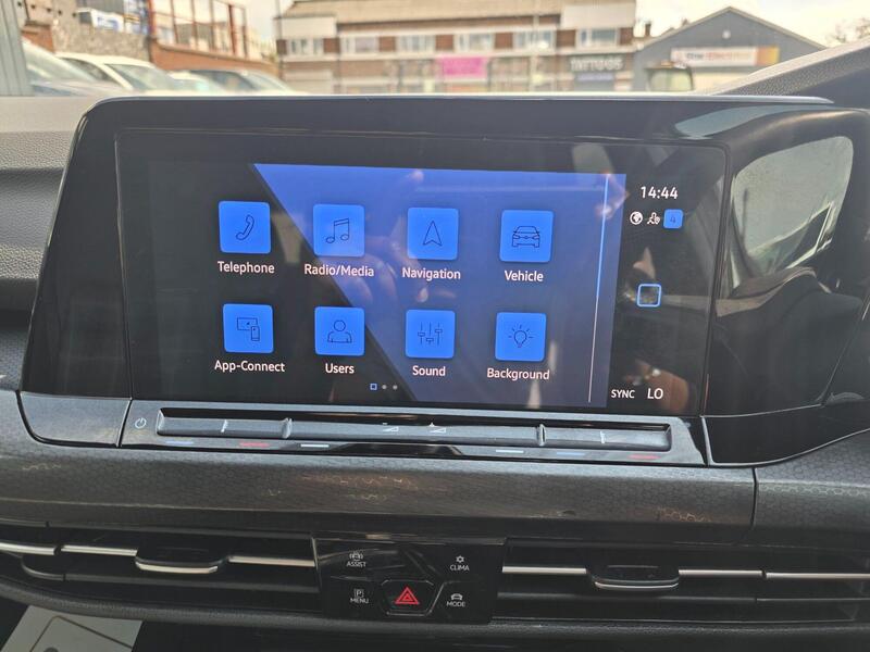 Volkswagen Golf view 3