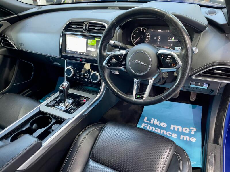 Jaguar Xe view 5