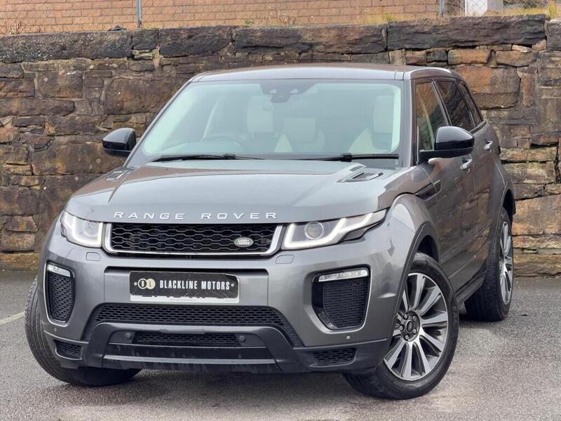 Land Rover Range Rover Evoque view 3