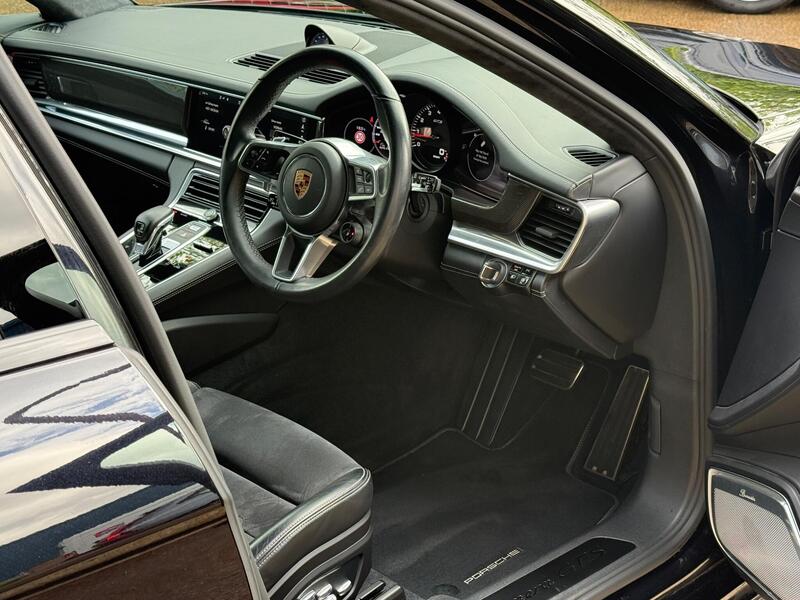 Porsche Panamera view 3